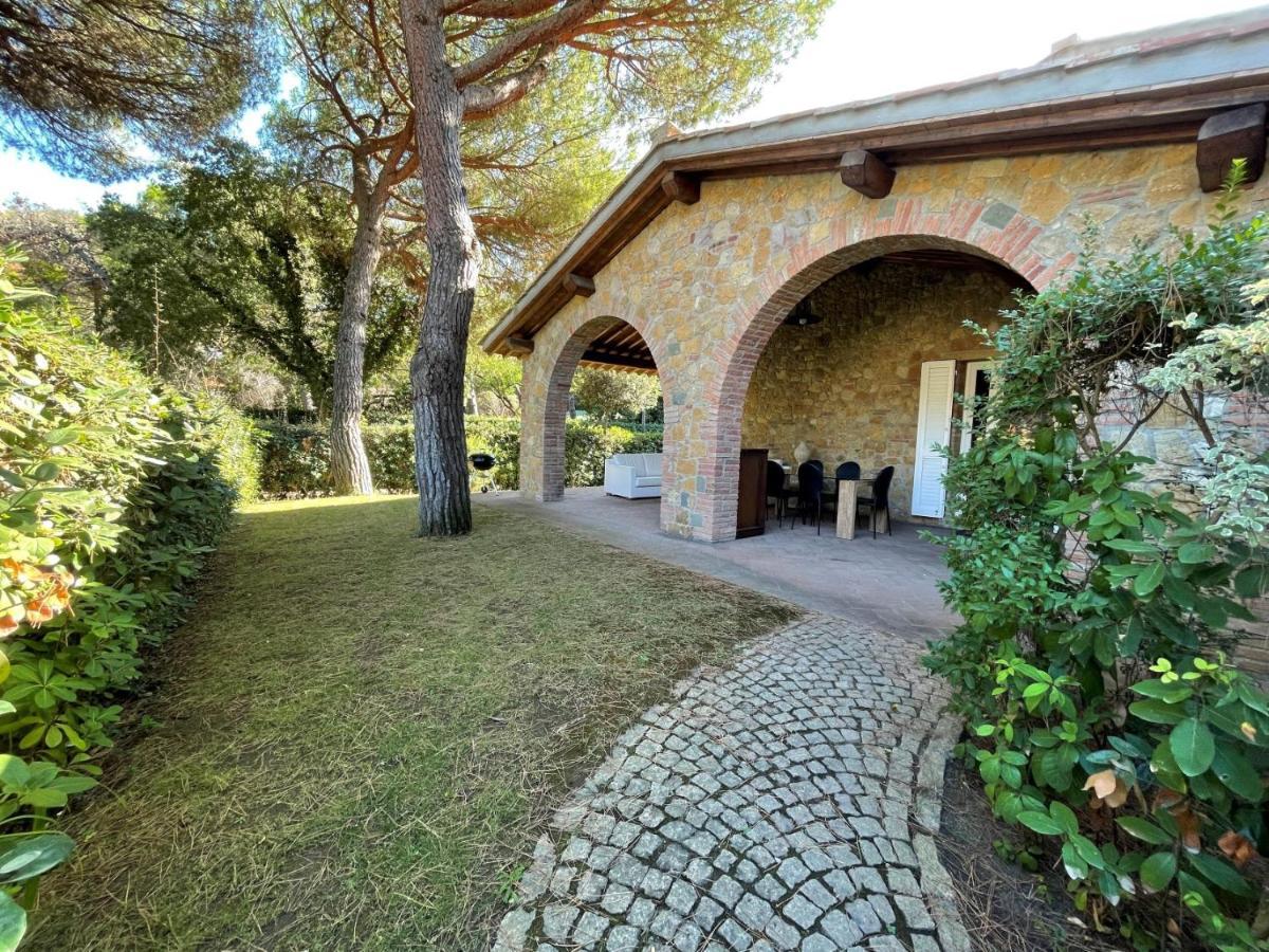 Villaggio I Sorbizzi Marina Di Bibbona Εξωτερικό φωτογραφία